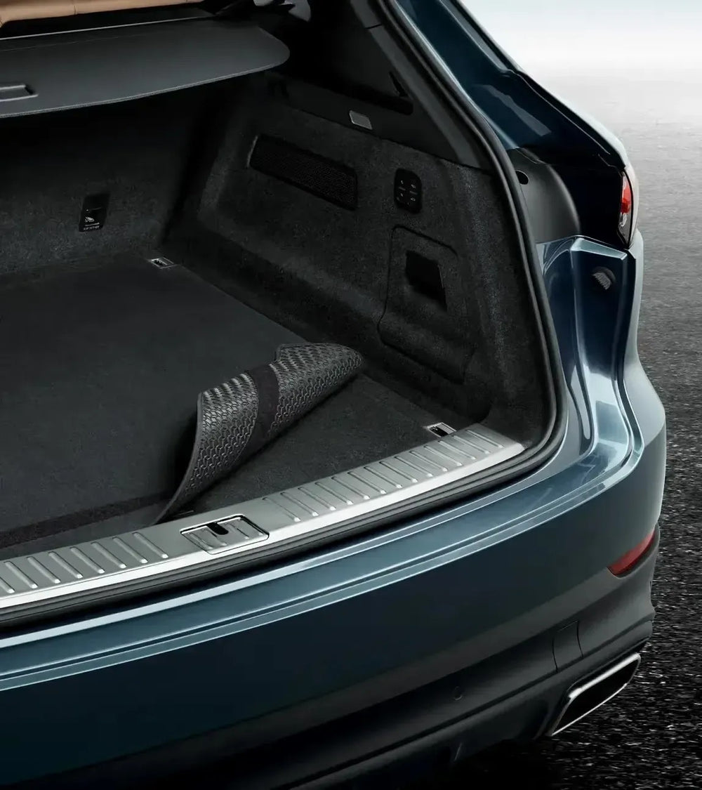 Reversible luggage-compartment mat with Nubuk surround - Cayenne (E2 & E2 II)