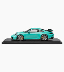Porsche 911 GT3 (992) mint green – Limited edition