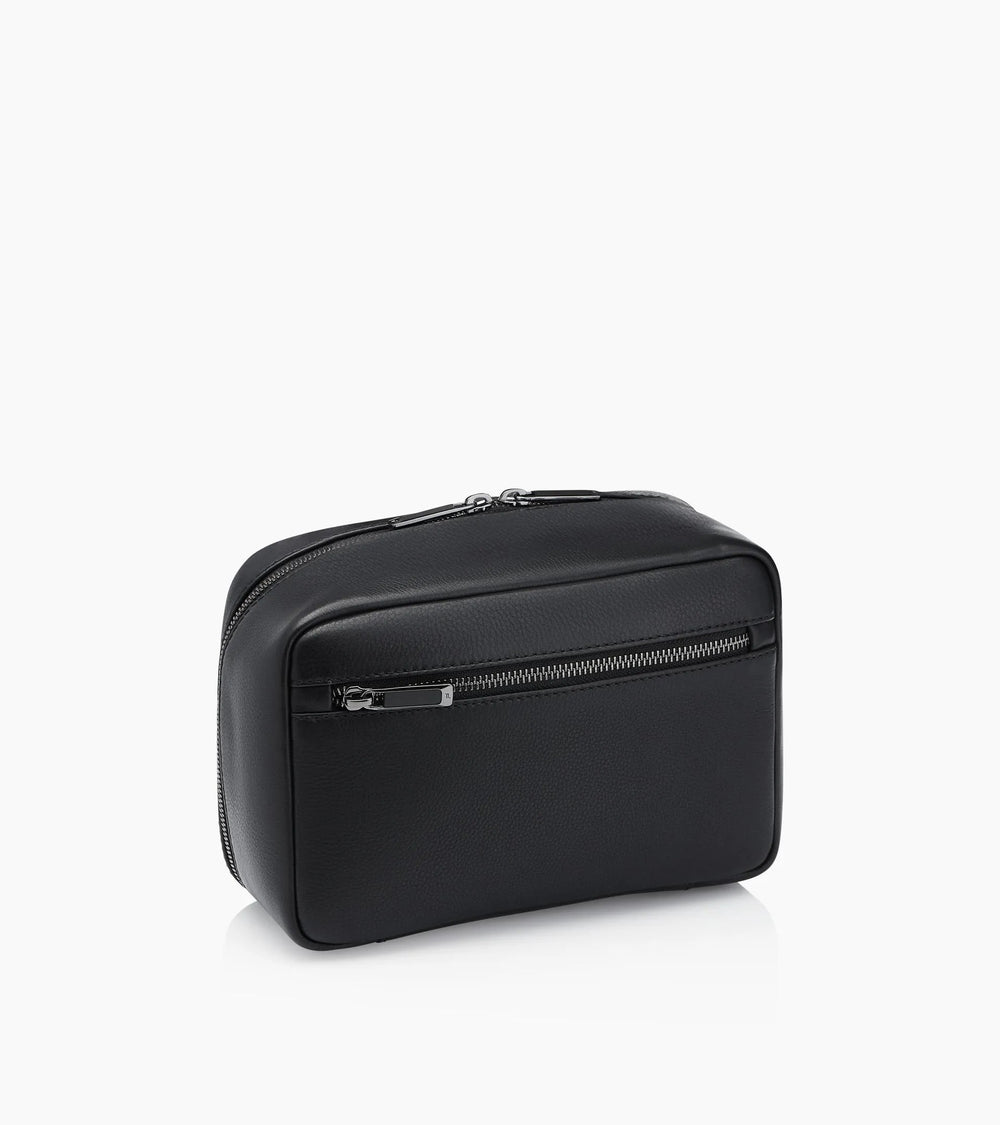 Roadster Leather Washbag M